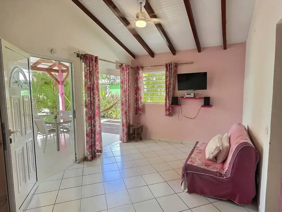 Bungalow Cosy - Superbe Piscine Commune Et Jardin Creole Pour Un Sejour Enchante Saint-Francois  0*, Saint-Francois (Grande-Terre)